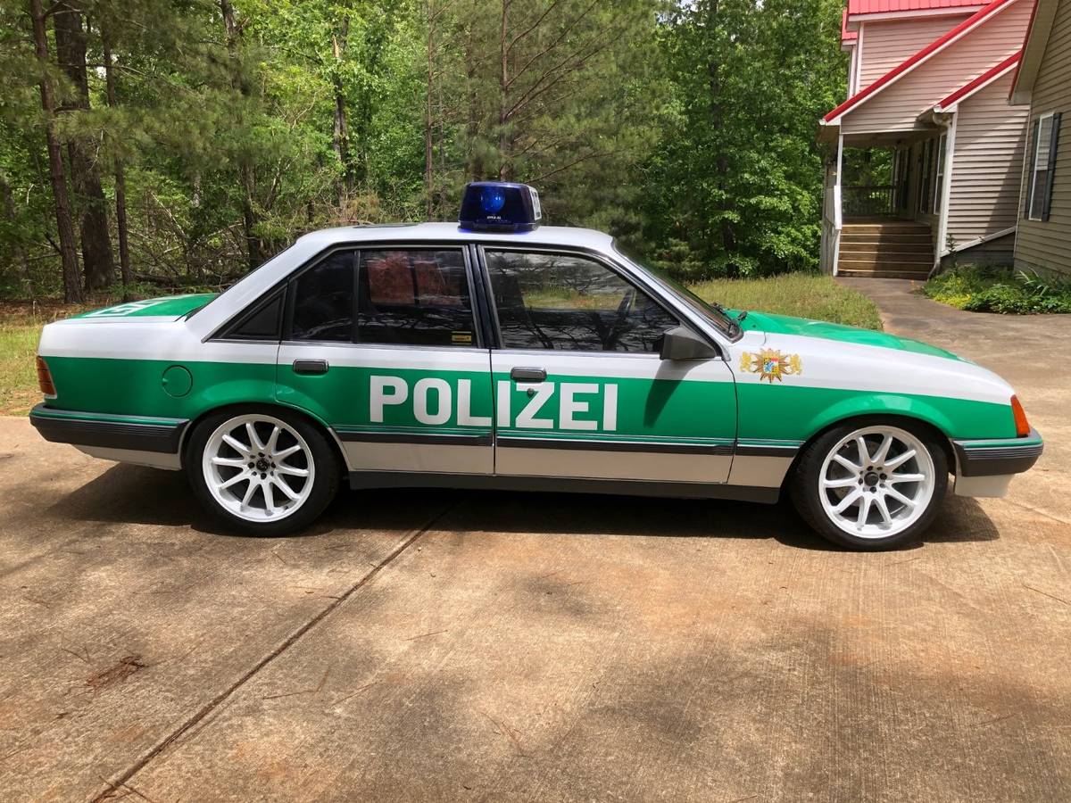 Opel-rekord-e-1986-white-3