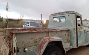 Overland-1951-silver-11