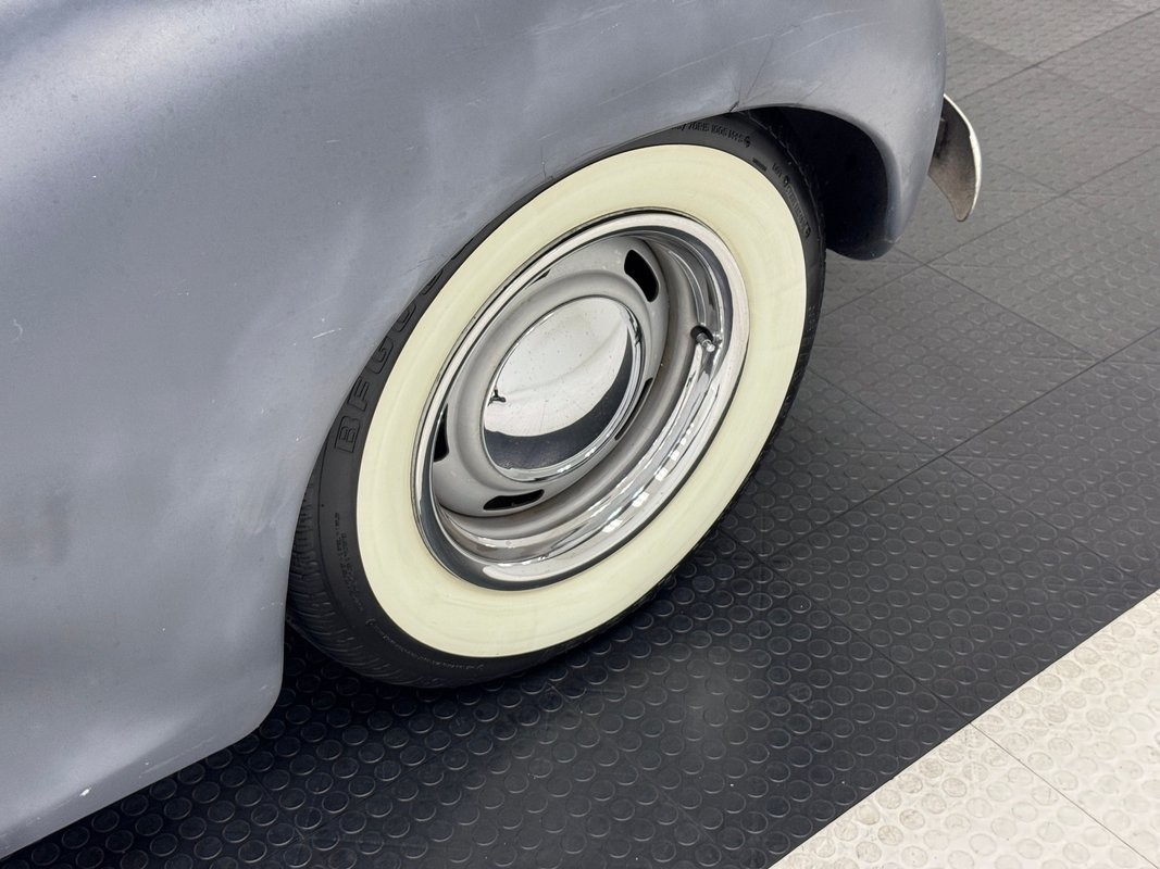 Packard-110-1940-Coupe-22