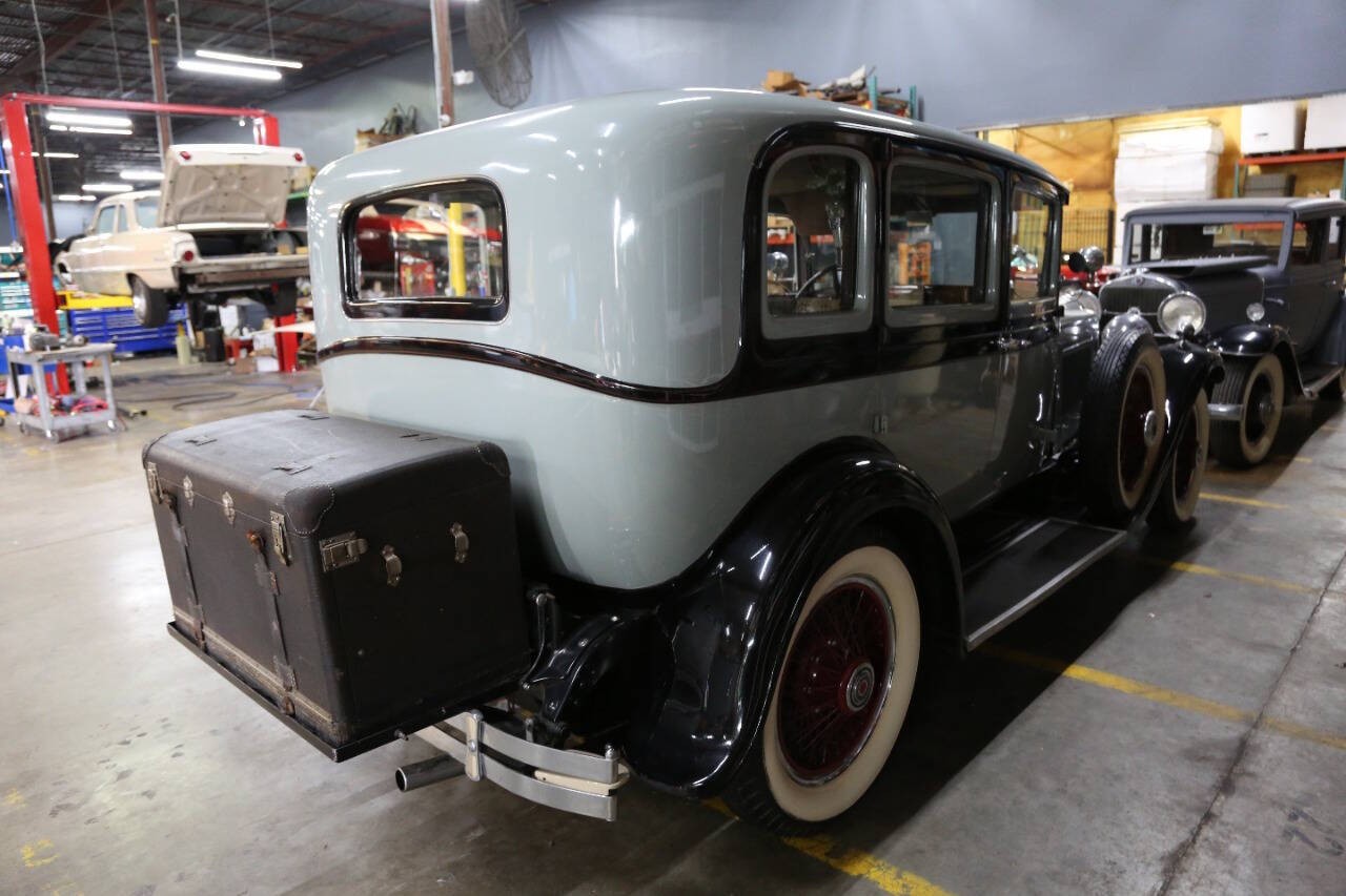 Packard-1929-Sedan-29