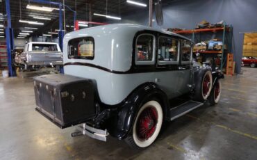 Packard-1929-Sedan-30