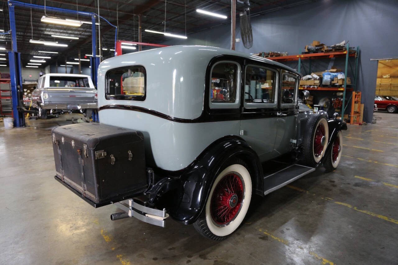 Packard-1929-Sedan-30