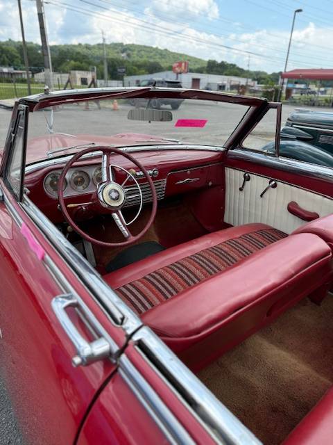 Packard-1951-red-2