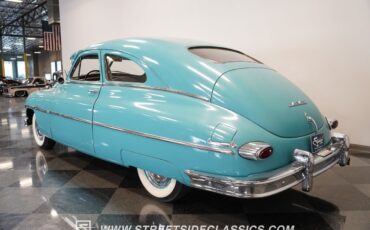 Packard-Deluxe-8-1950-Sedan-10