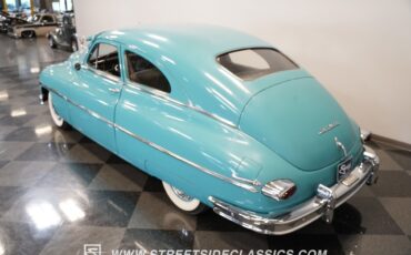 Packard-Deluxe-8-1950-Sedan-11