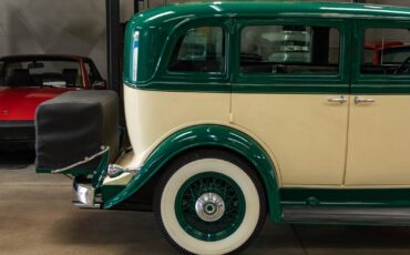 Packard-Light-Eight-1932-4-Door-Sedan-1