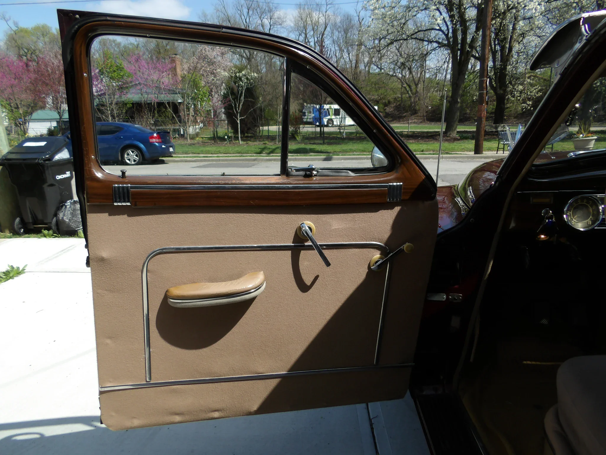Packard-Super-8-1948-Burgundy-Tan-15