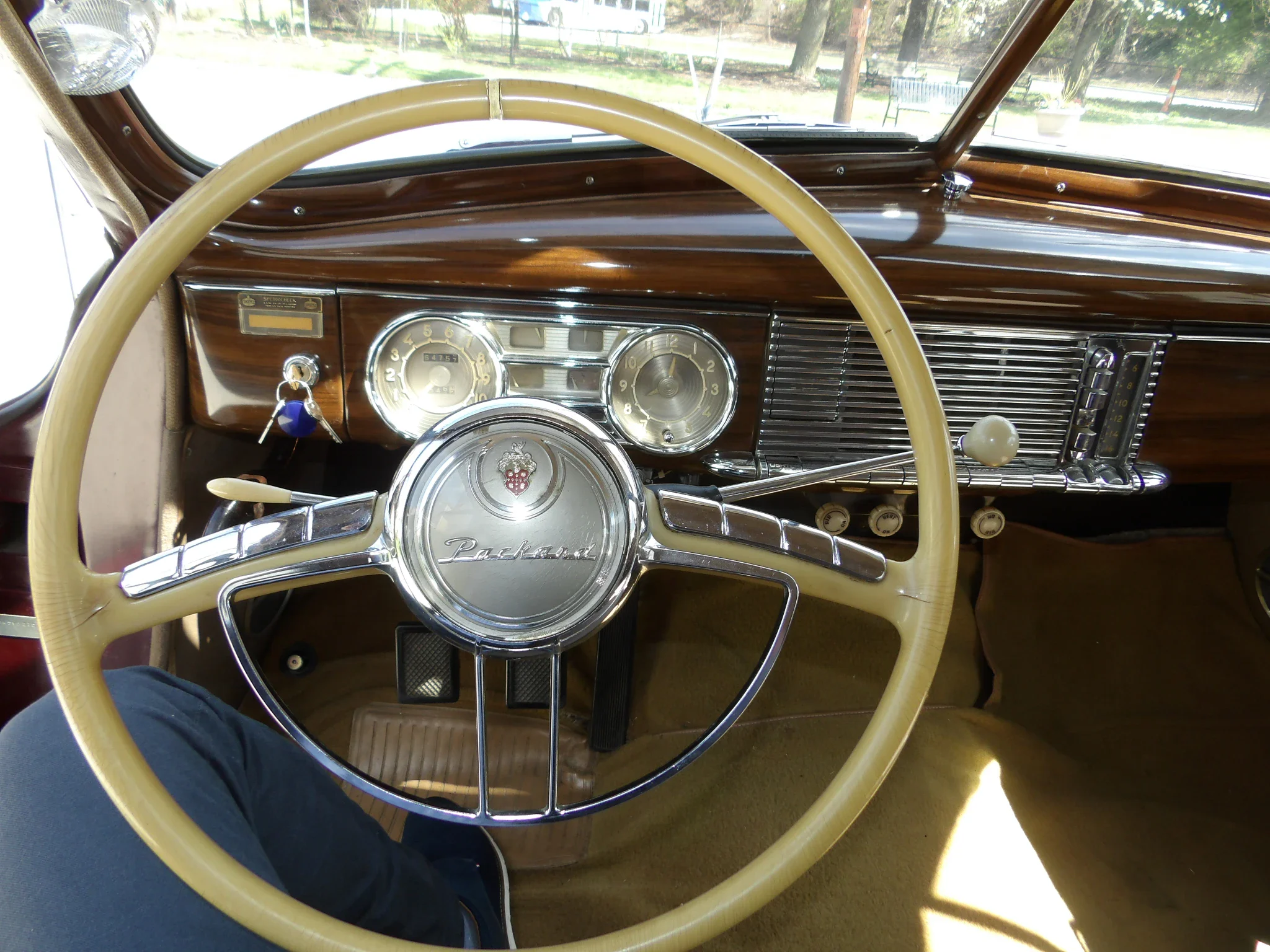 Packard-Super-8-1948-Burgundy-Tan-18