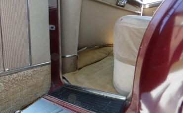 Packard-Super-8-1948-Burgundy-Tan-2