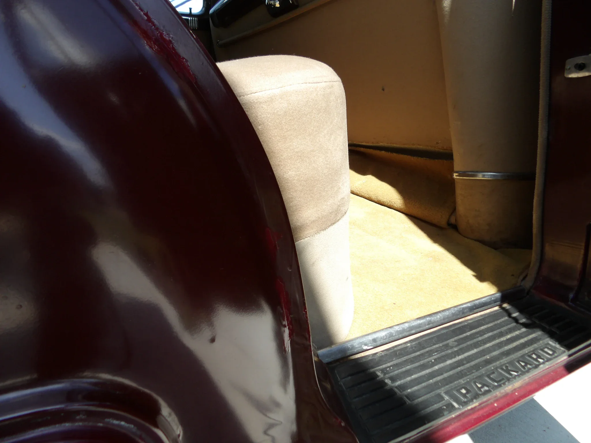 Packard-Super-8-1948-Burgundy-Tan-30