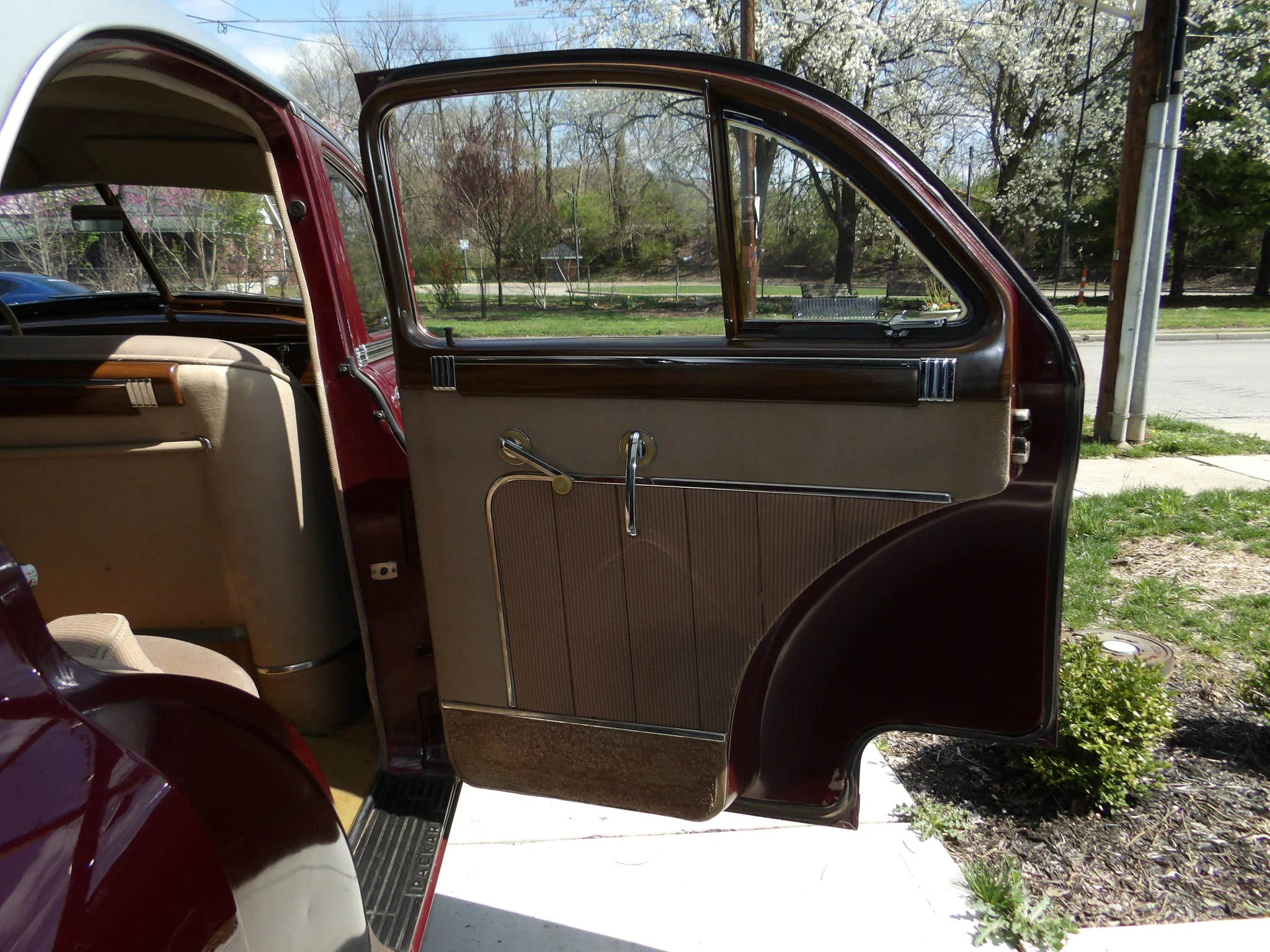 Packard-Super-8-1948-Burgundy-Tan-6