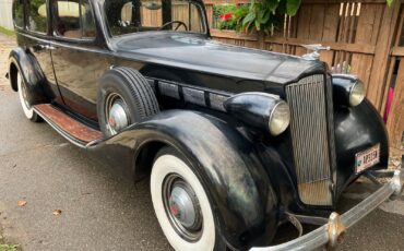 Packard-Super-Eight-1937