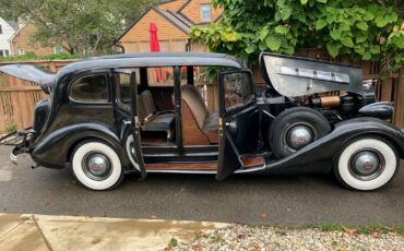 Packard-Super-Eight-1937-4