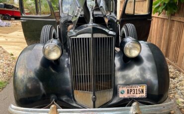 Packard-Super-Eight-1937-5