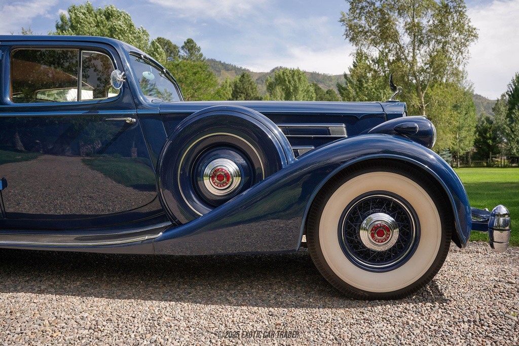 Packard-Twelve-1935-Limousine-10