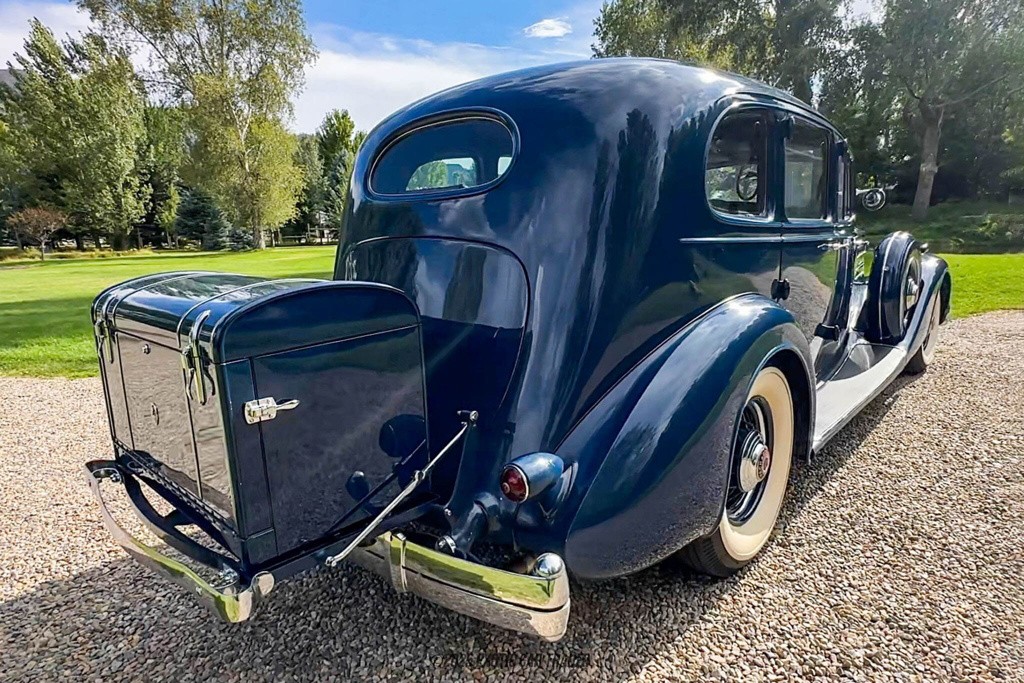 Packard-Twelve-1935-Limousine-7