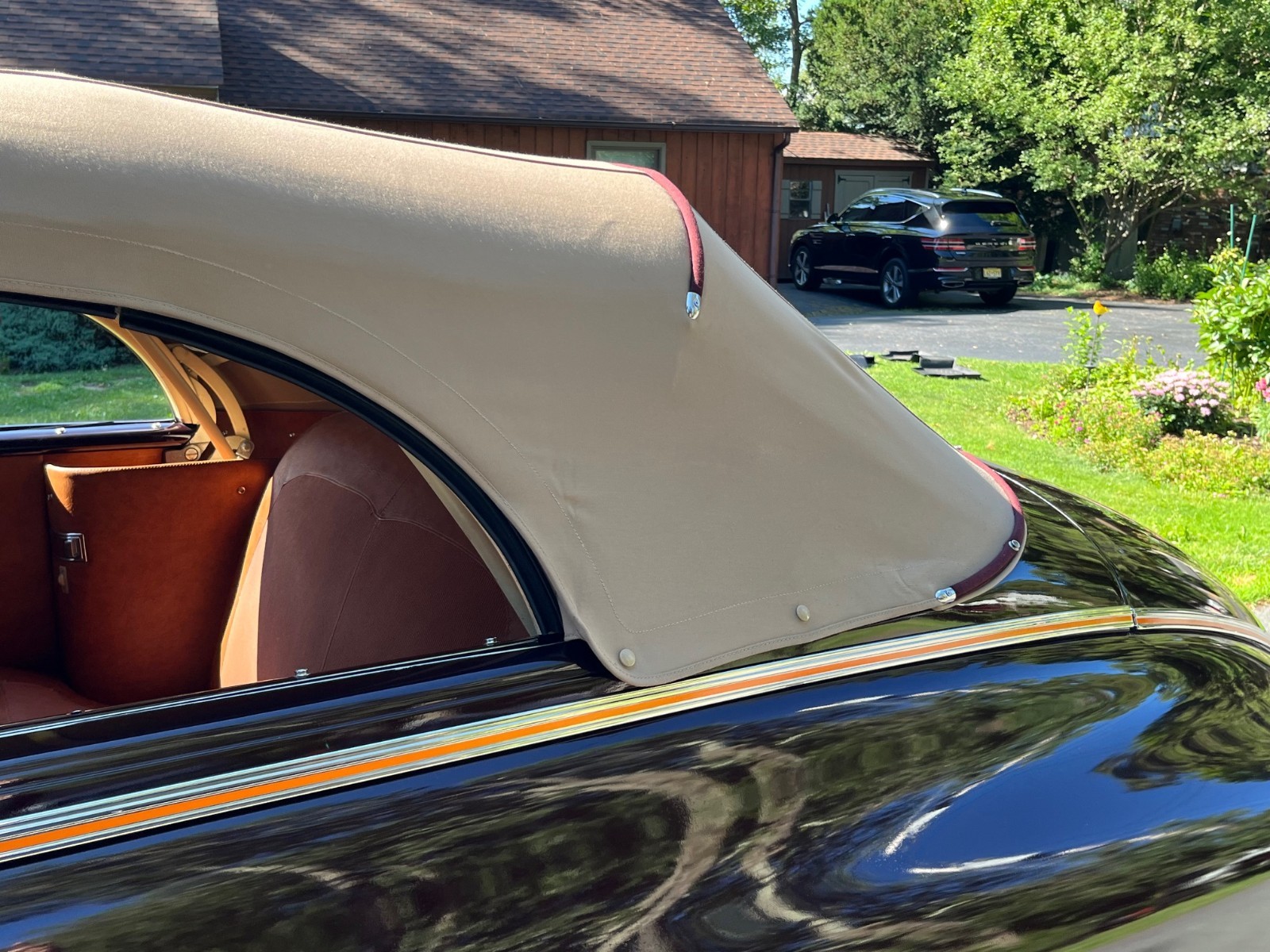 Packard-Victoria-1948-Convertible-2