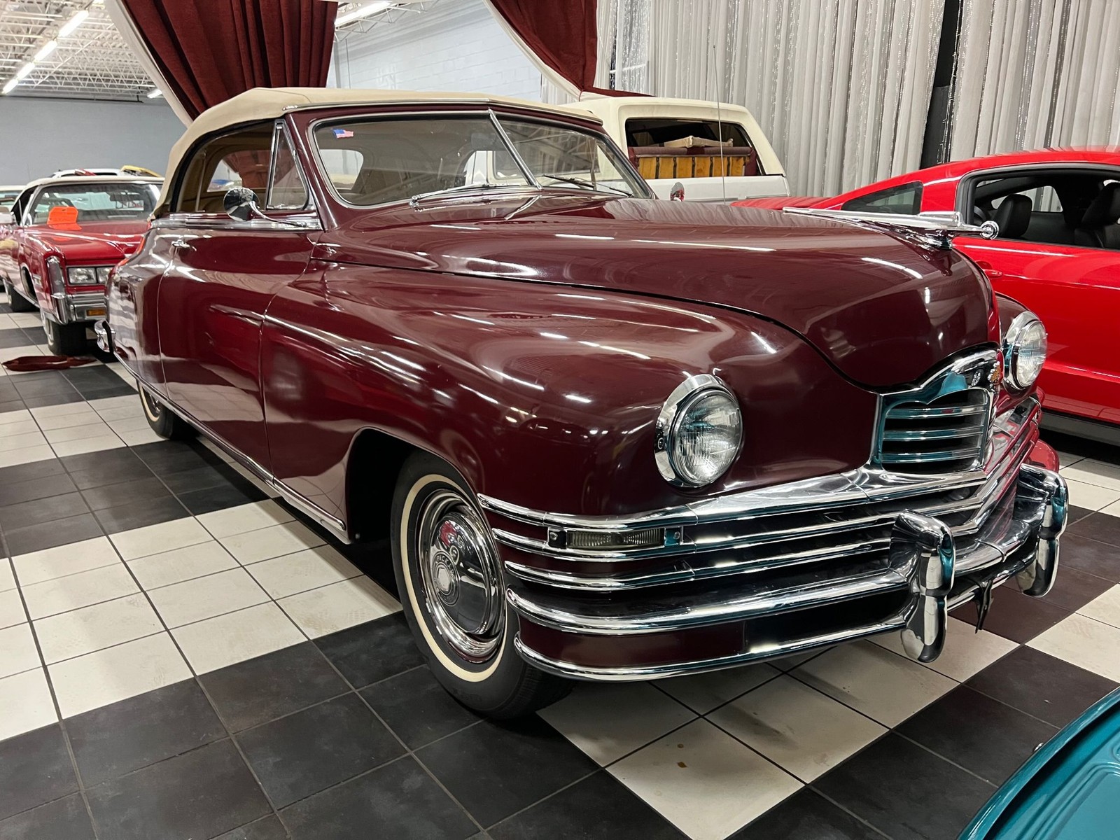 Packard-Victoria-Super-8-1948-Convertible-1
