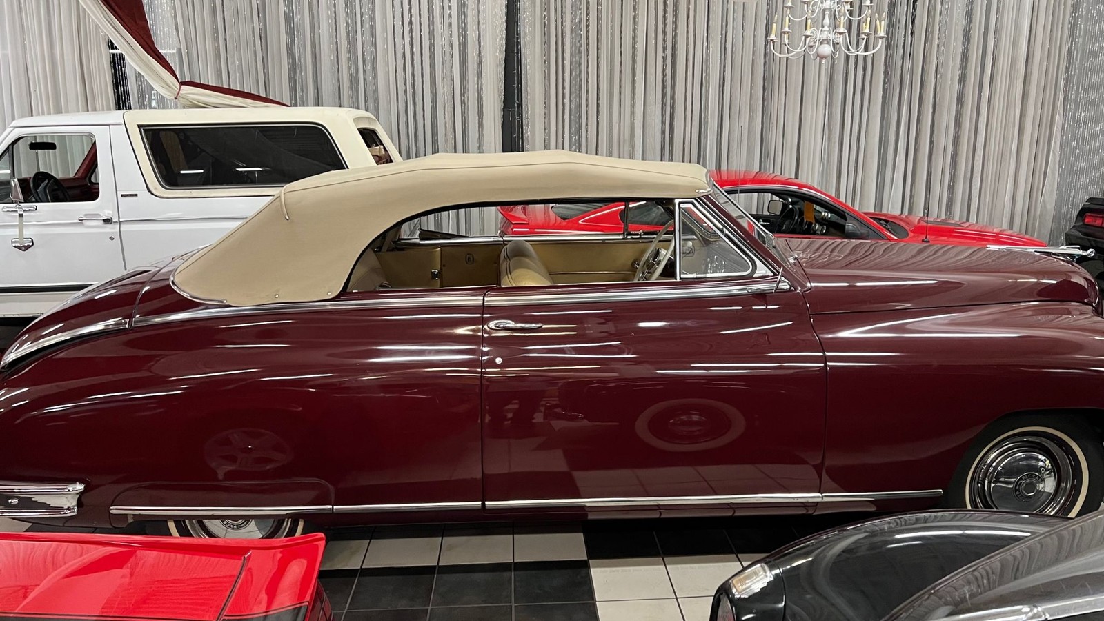 Packard-Victoria-Super-8-1948-Convertible-4