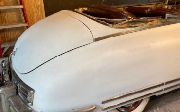 Packard-custom-eight-victoria-convertible-1948-white-1