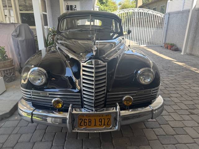 Packard-custom-super-clipper-1947-black-3