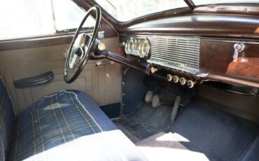 Packard-eight-1949-6