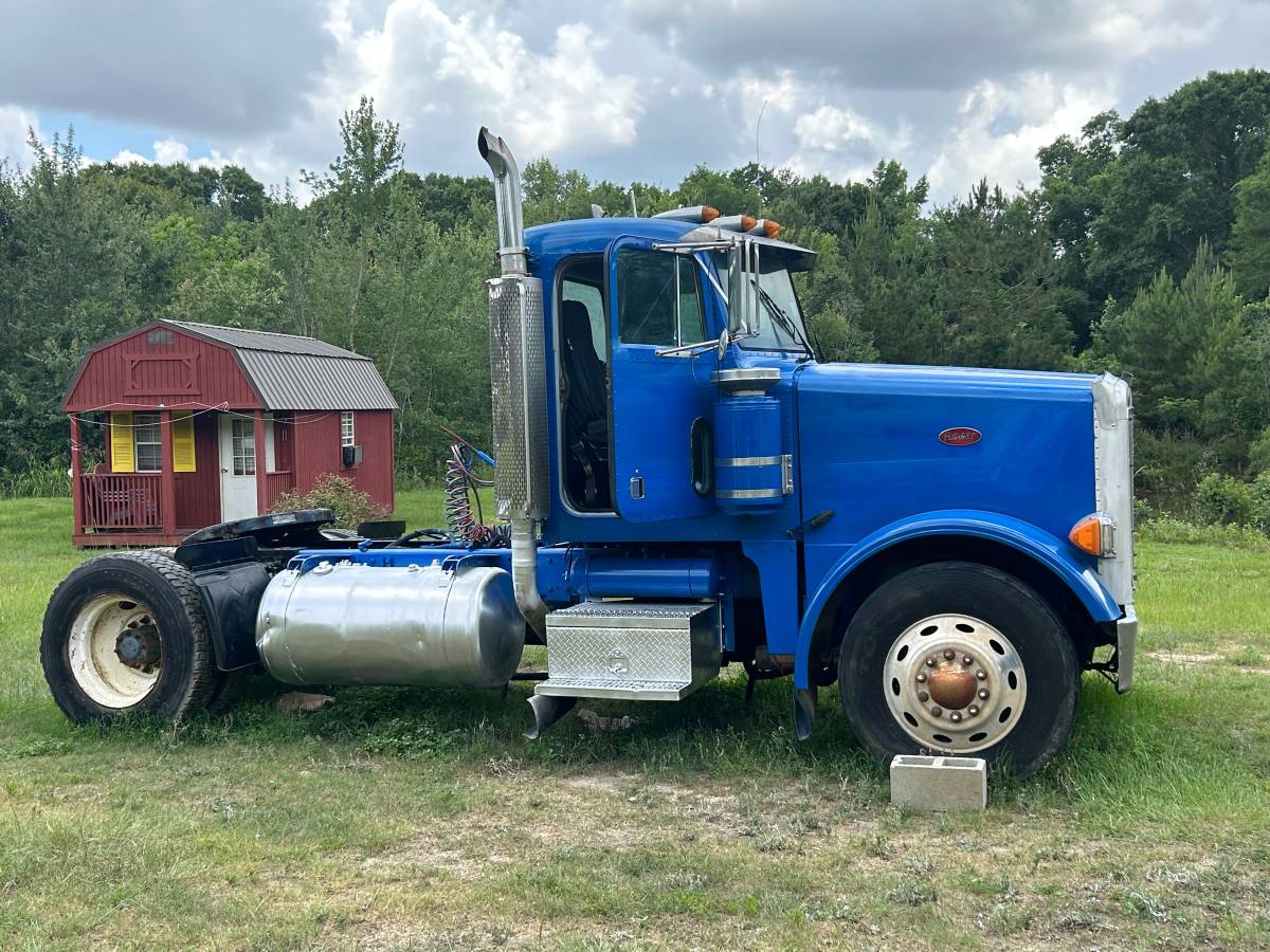 Peterbilt-338-diesel-1993-blue-2