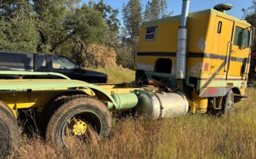 Peterbilt-352a-diesel-1972-yellow