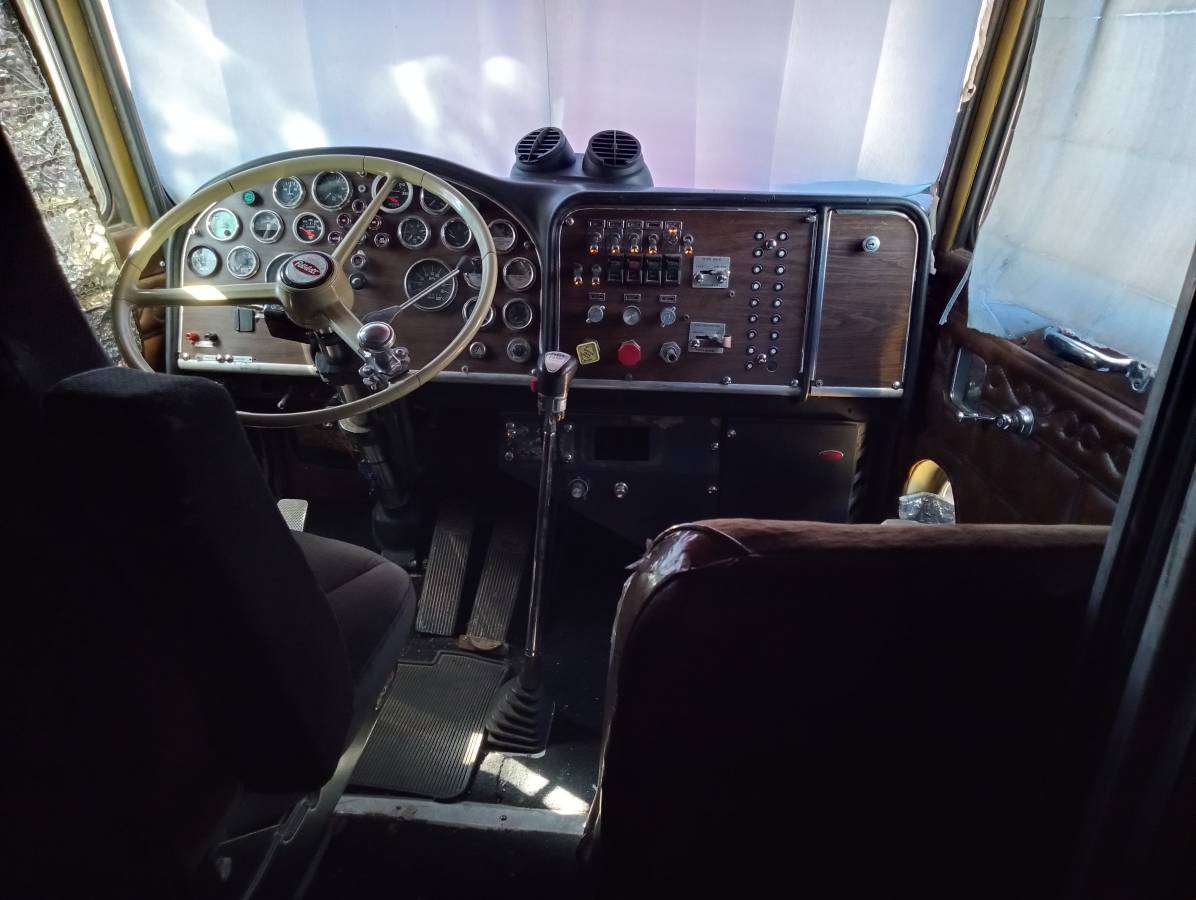 Peterbilt-359-diesel-1978-2
