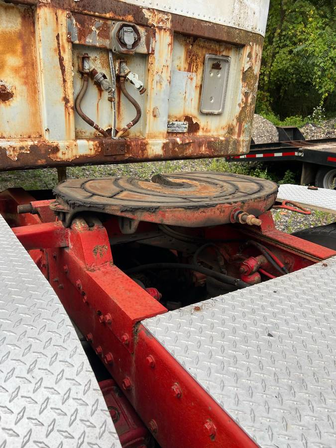 Peterbilt-359-diesel-1980-10