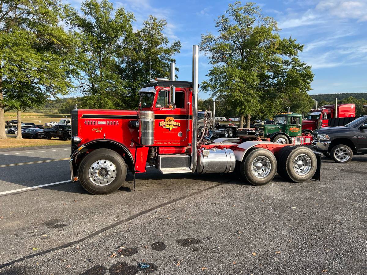 Peterbilt-359-diesel-1980