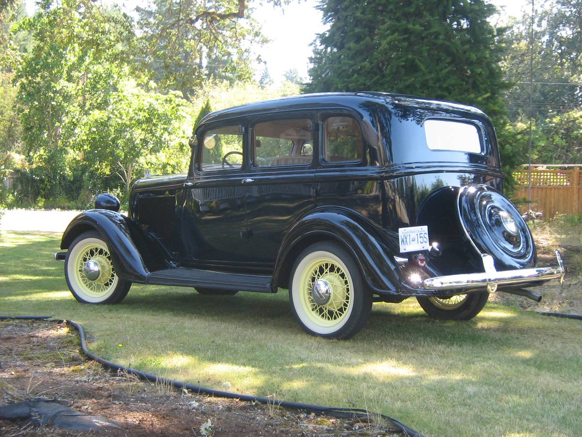 Plymouth-1934-blue-2