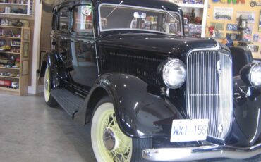 Plymouth-1934-blue-8