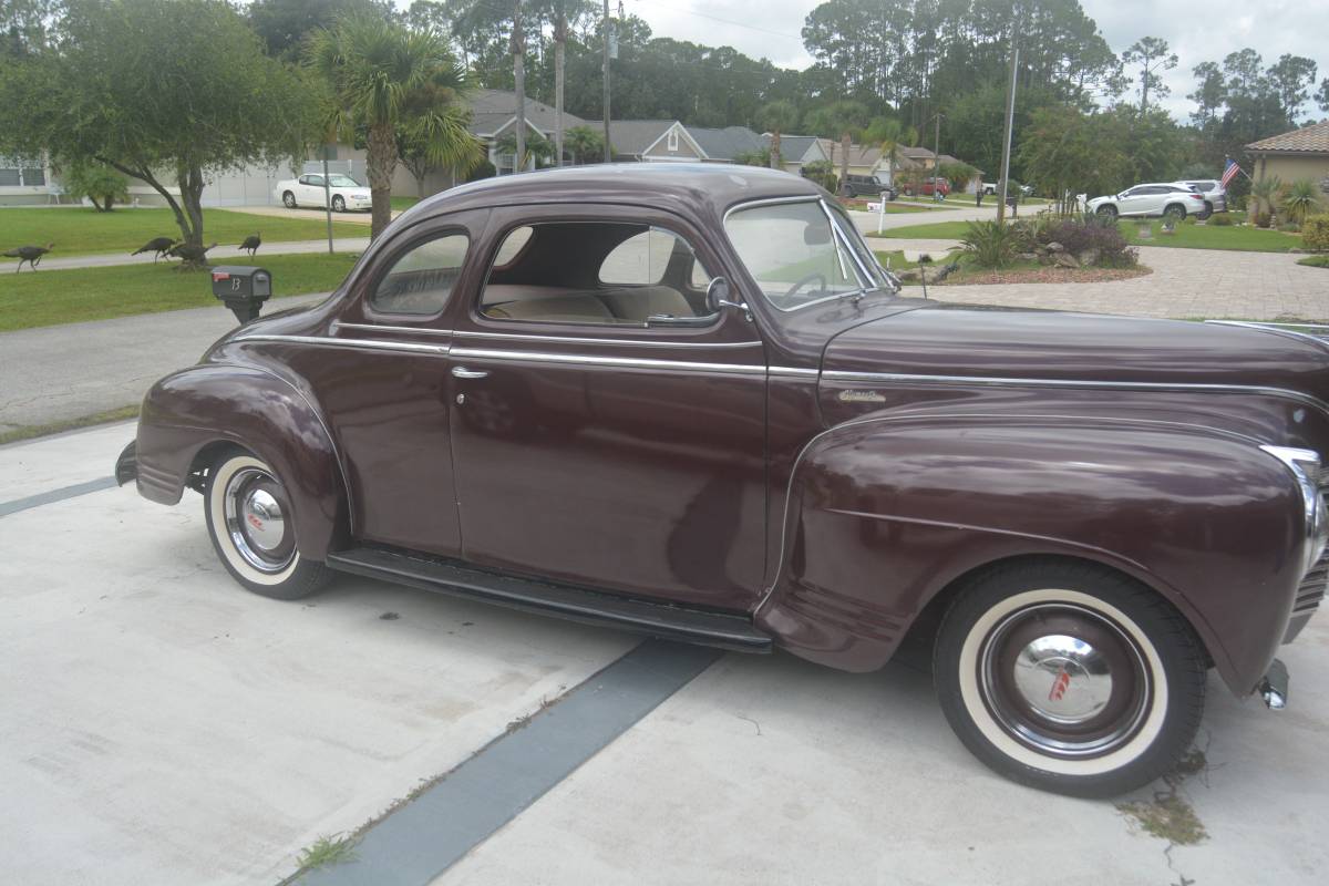 Plymouth-1941-red-11