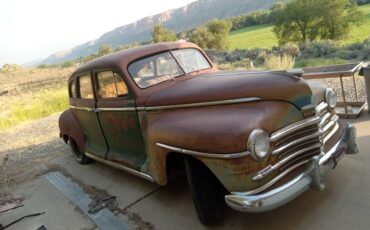 Plymouth-4-door-sedan-deluxe-1948-brown