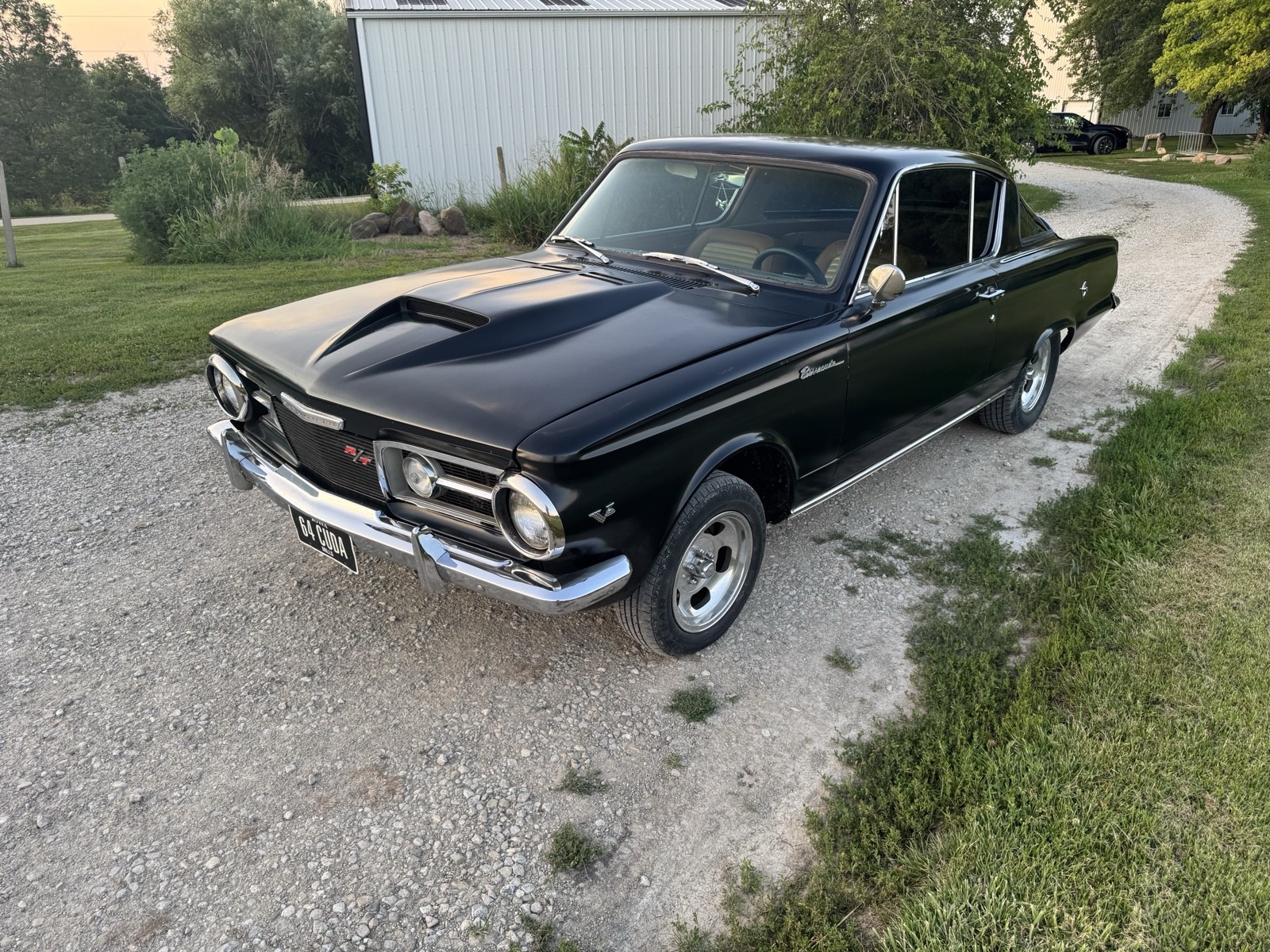 Plymouth-Barracuda-1964