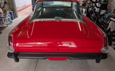 Plymouth-Barracuda-1964-Red-Black-1
