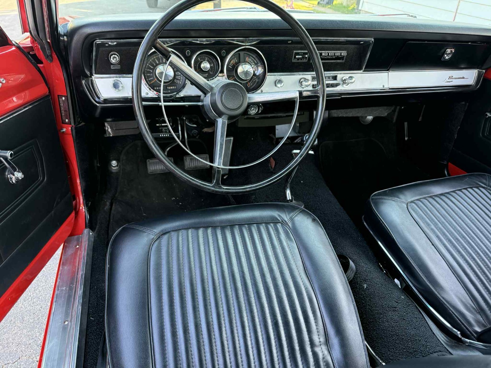 Plymouth-Barracuda-1967-Coupe-11
