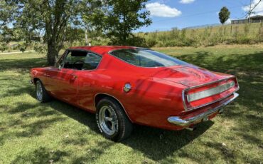 Plymouth-Barracuda-1967-Coupe-2