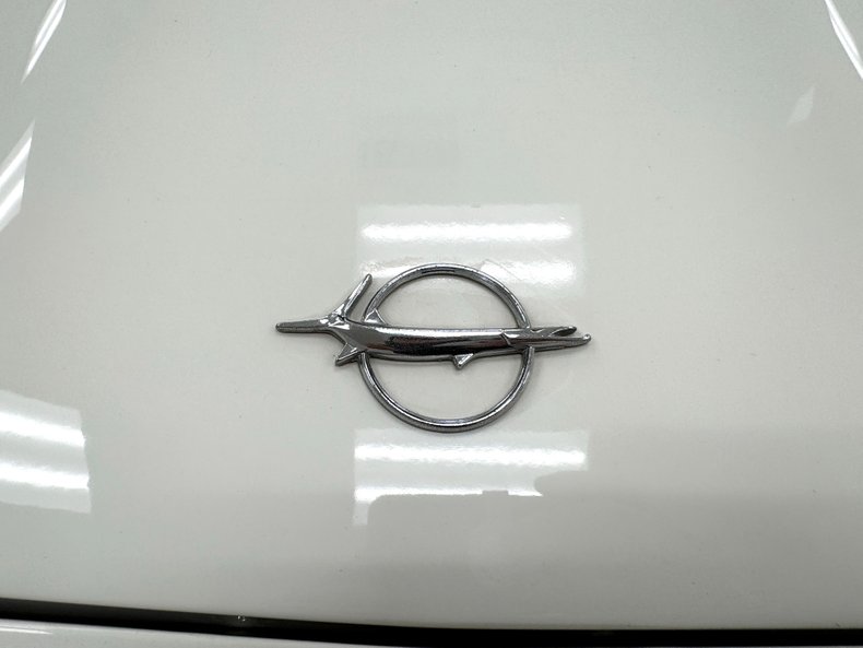 Plymouth-Barracuda-1968-Sable-White-Red-15