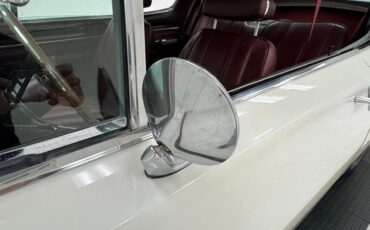 Plymouth-Barracuda-1968-Sable-White-Red-23
