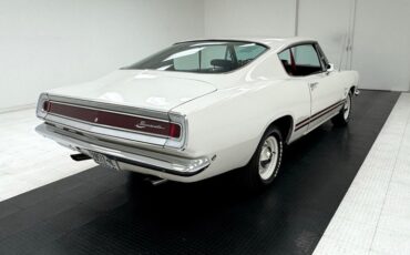 Plymouth-Barracuda-1968-Sable-White-Red-9