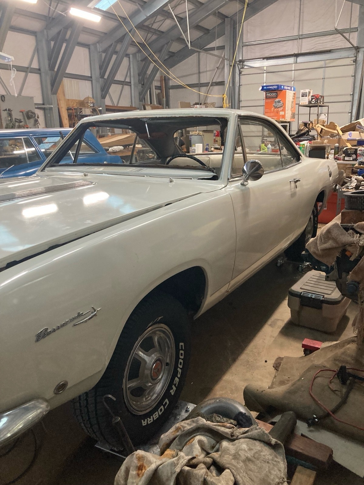 Plymouth-Barracuda-1968-Sedan-1