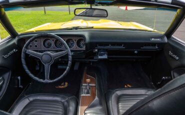Plymouth-Barracuda-1970-2-Door-12