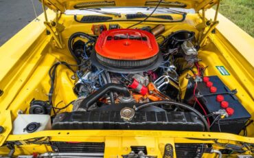 Plymouth-Barracuda-1970-2-Door-13