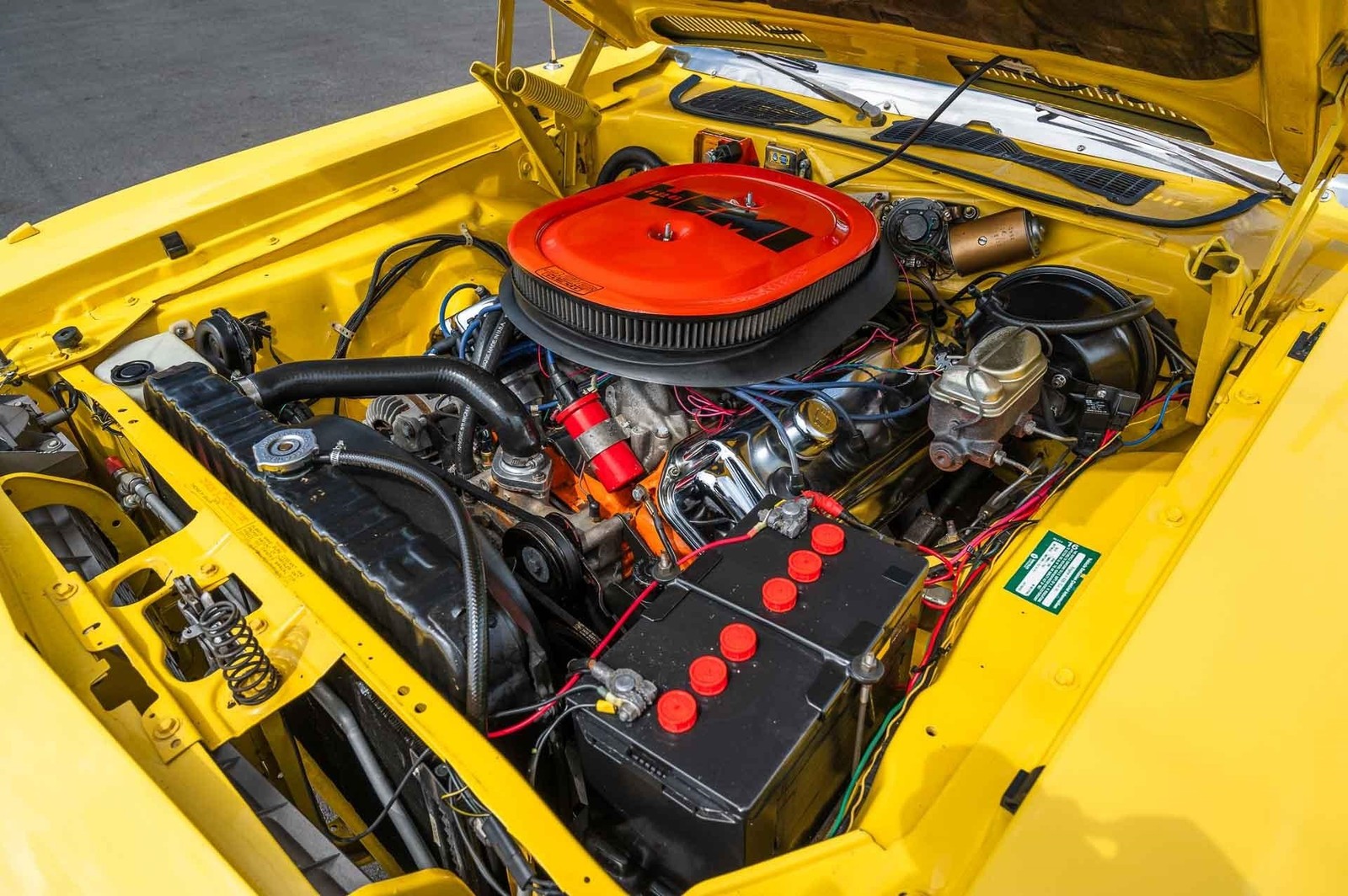 Plymouth-Barracuda-1970-2-Door-14