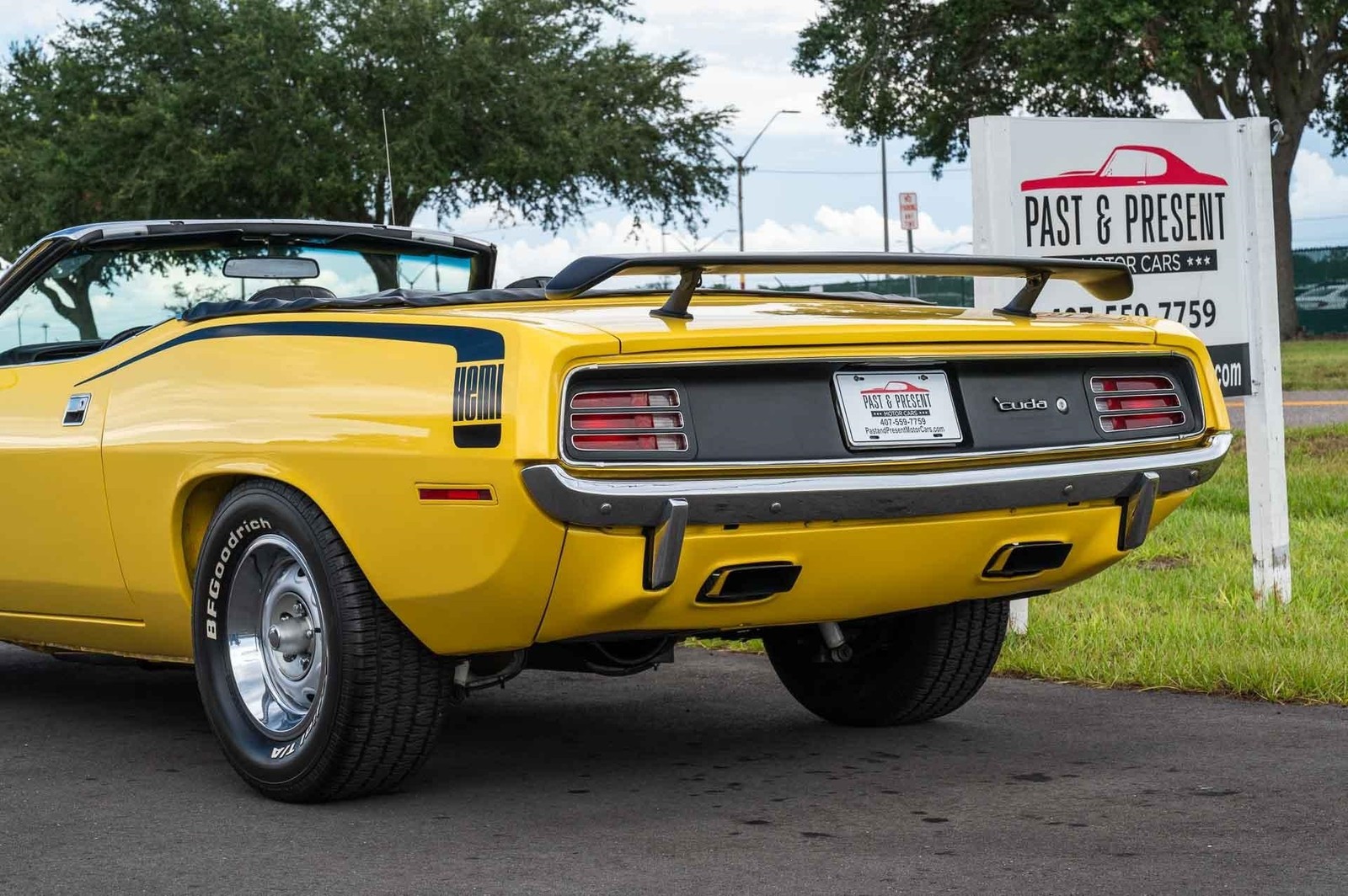 Plymouth-Barracuda-1970-2-Door-22