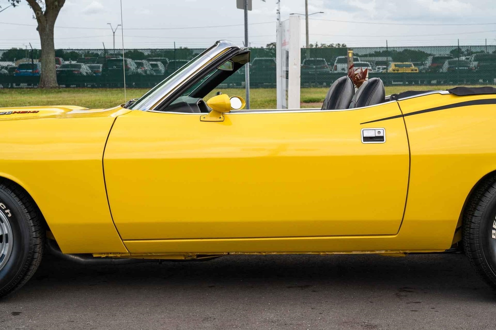 Plymouth-Barracuda-1970-2-Door-24