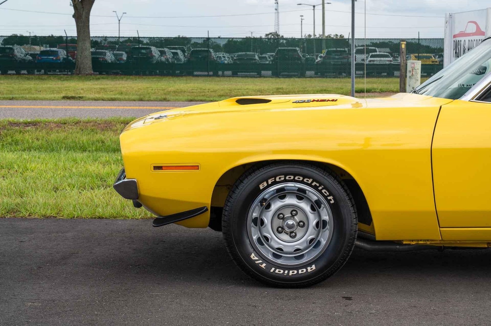 Plymouth-Barracuda-1970-2-Door-25