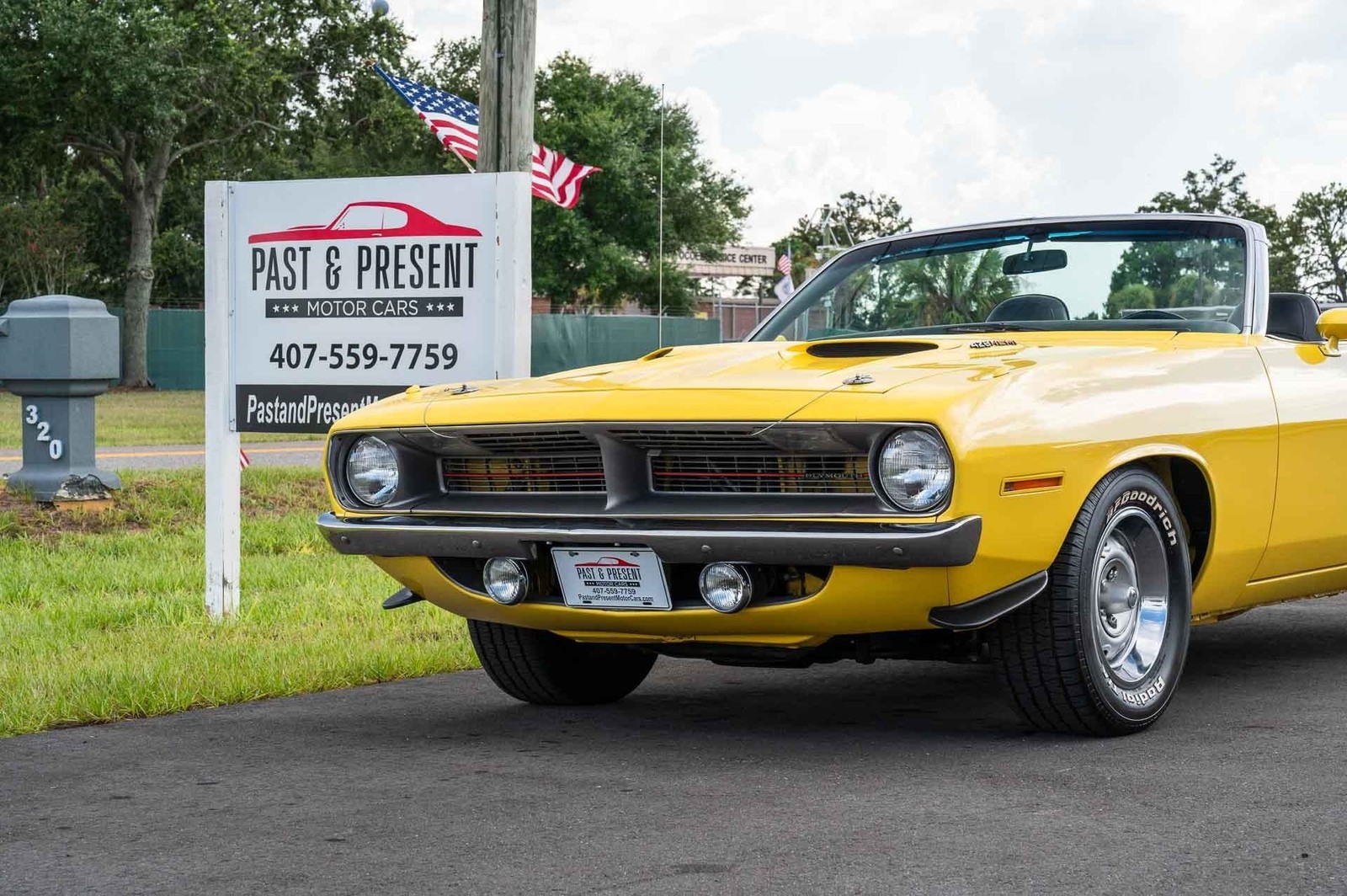 Plymouth-Barracuda-1970-2-Door-27